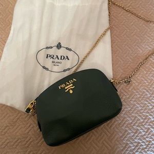 PRADA REAL LEATHER GREEN bag includes chain